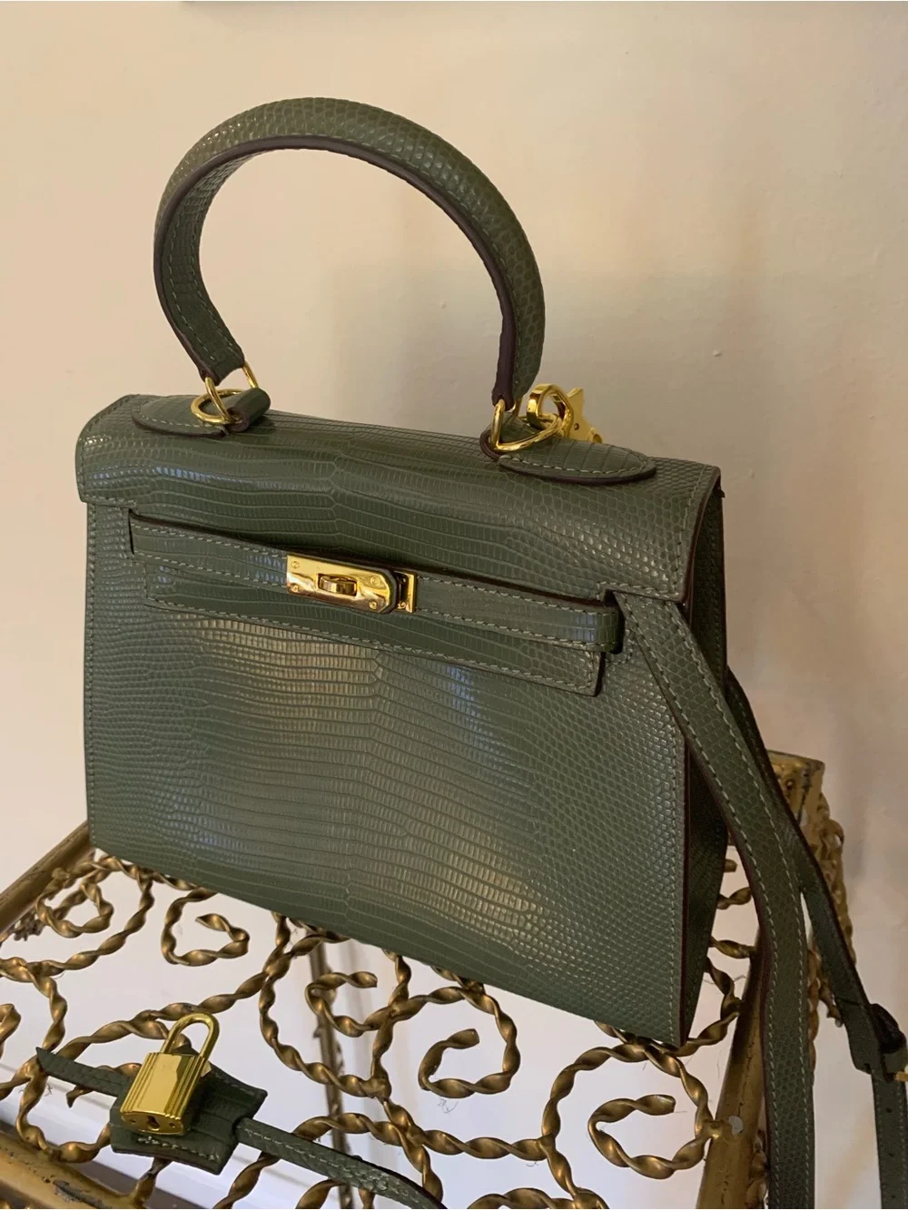 Green Textured Top-Handle Women's Leather Bag with Gold Hardware